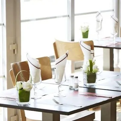 Hotel Campanile & Restaurant Brussels 3*